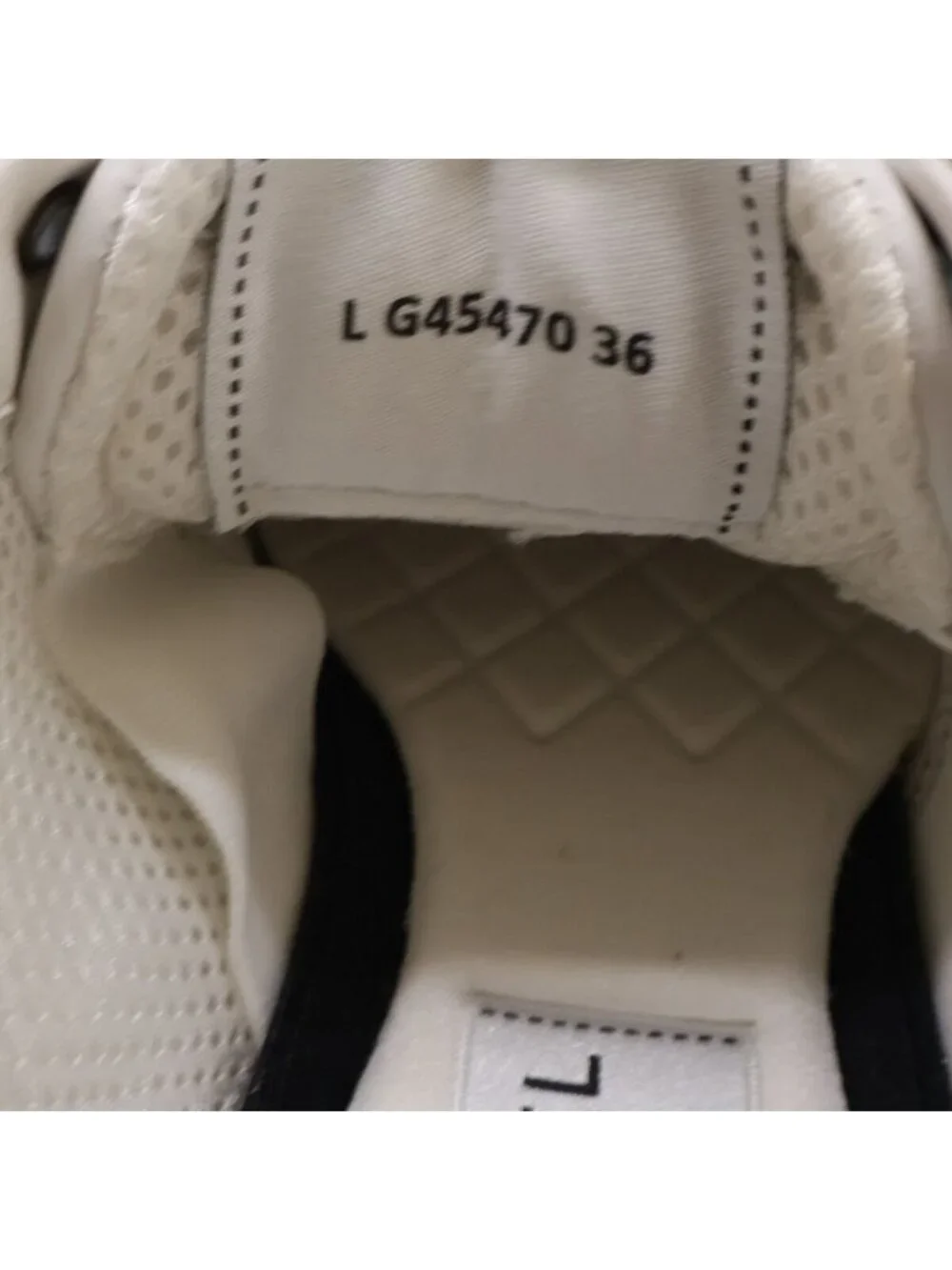 Chanel CC Logo Leather Suede Sneakers